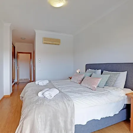 Palm Apartment *